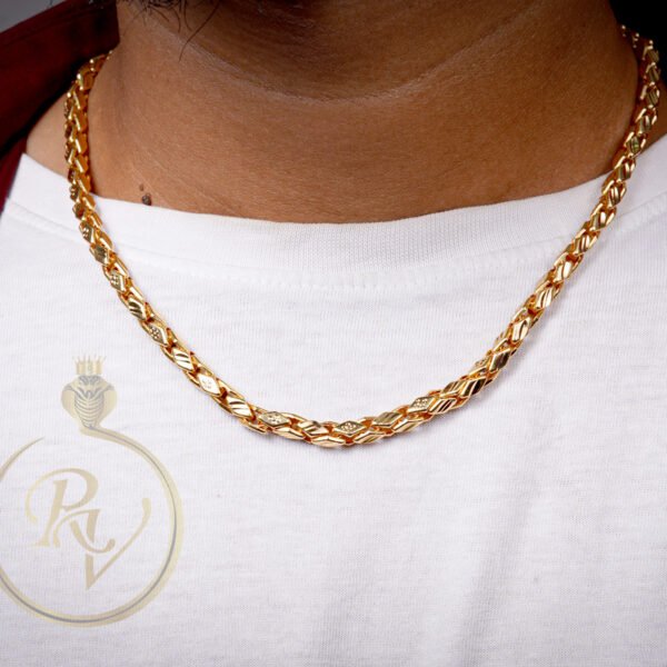 NAWABI WITH SKIRT LOTUS CHAIN